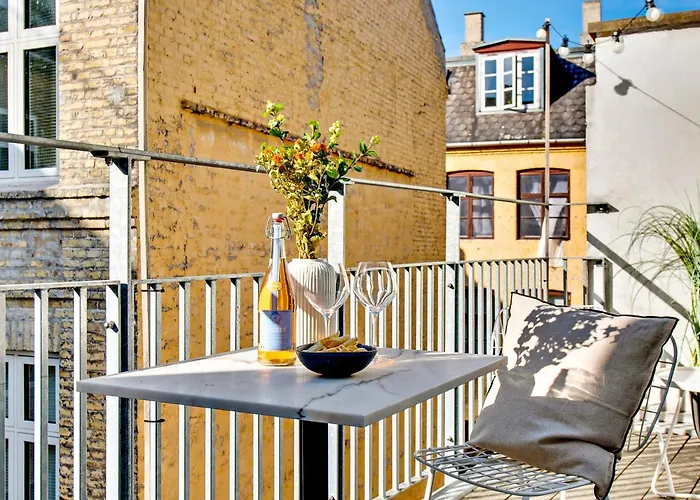 Hyggelig&spacious 4-bedroom apartment in the heart of Copenhagen