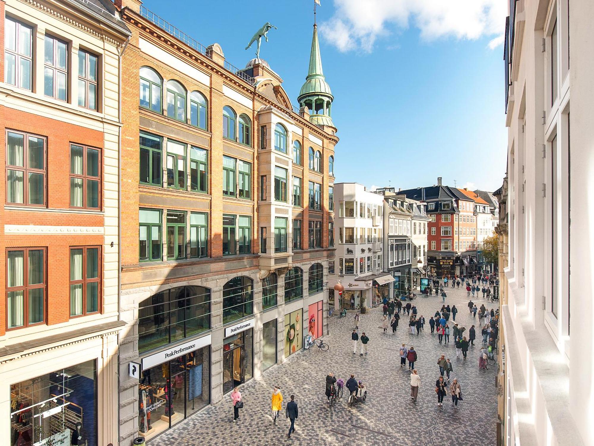 Hyggelig&spacious 4-bedroom In The Heart Of Appartement *